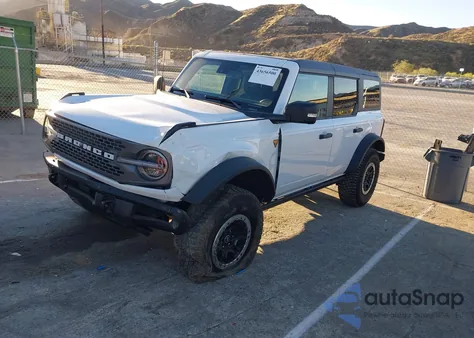 2024 Ford Bronco Badlands z USA, uszkodzony, nr VIN 1FMEE9BP0RLA54122